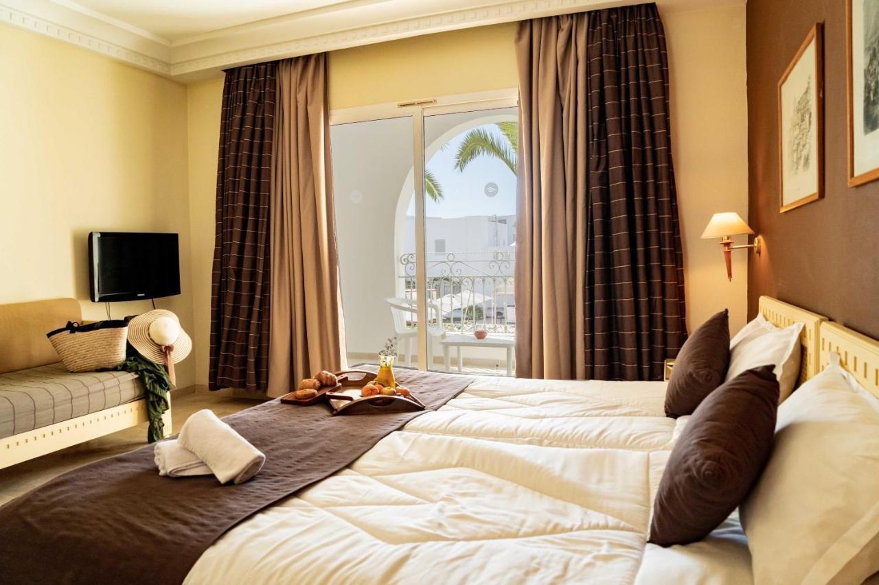 Double Room Pool View