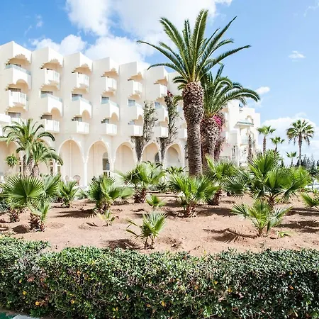 Novostar Nahrawess Thalasso Resort And Aquapark-2